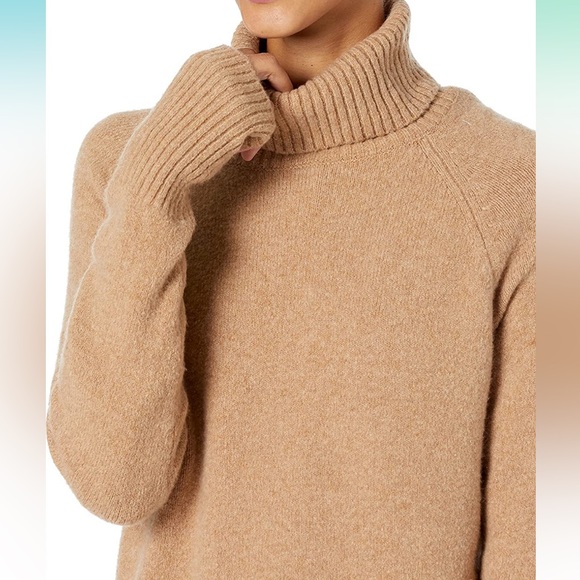 NWT Goodthreads Women’s Boucle Turtleneck Sweater- Beige Large - Picture 4 of 5